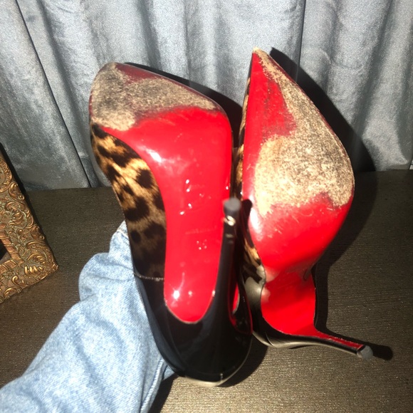 Christian Louboutin Lepord Pumps - Picture 4 of 4